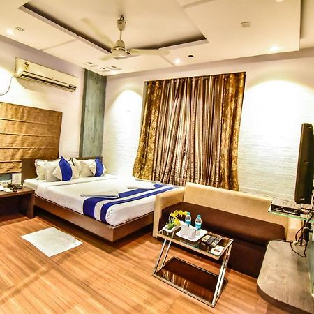 Hotel Heaven Calcutta Exterior foto