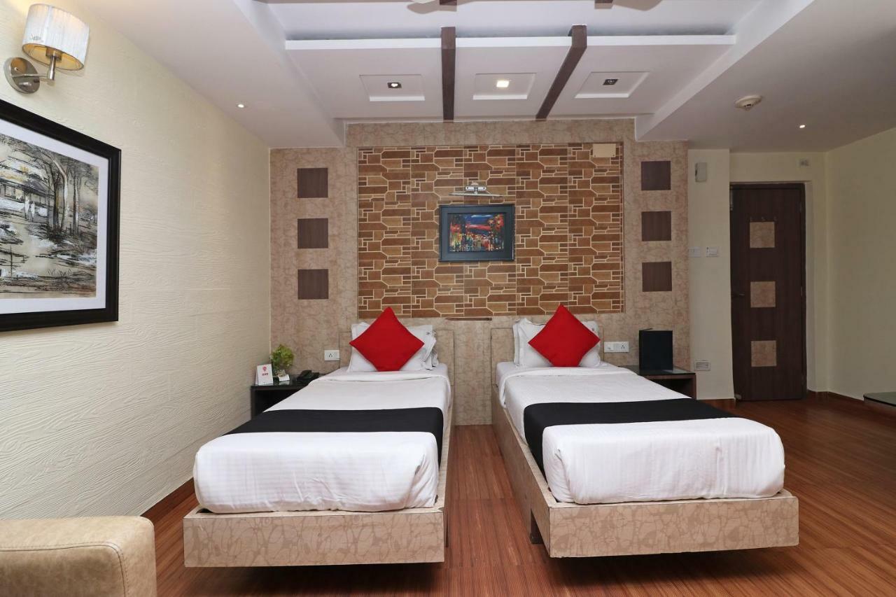 Hotel Heaven Calcutta Exterior foto